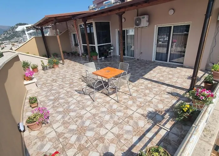 Luis Penthouse